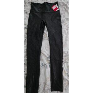New with tags Spanx Faux Leather Leggings for Womens Size M Black So Cute